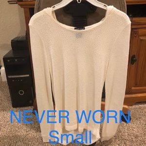 Hooded shirt
